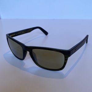 Maui Jim South Swell Square Polarized Sunglasses Maui Green Stripe